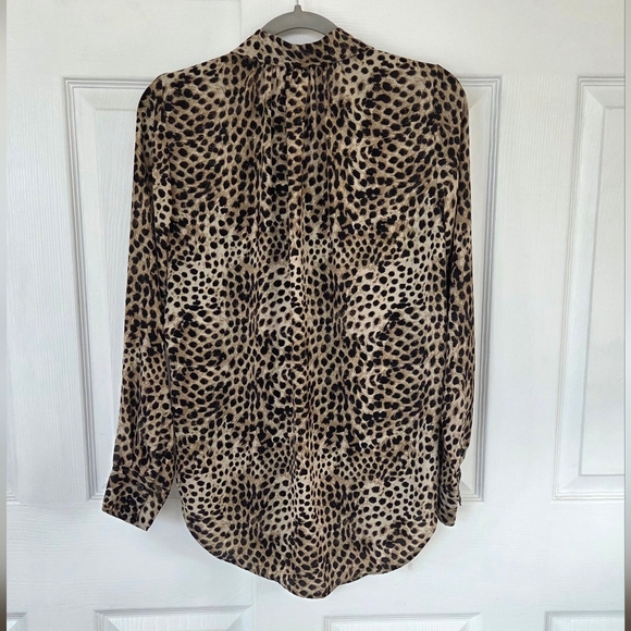 H&M Leopard Print Button-Up Blouse XS Lightweight Flowy Top - Picture 5 of 8